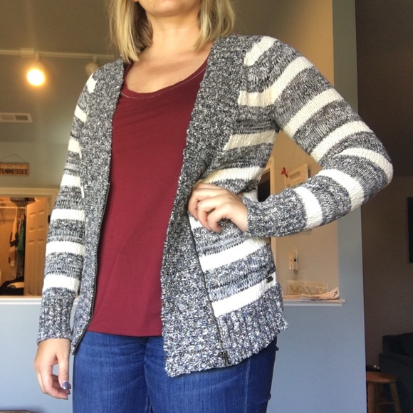 Comfort Style Sweater - Picture 1 of 5